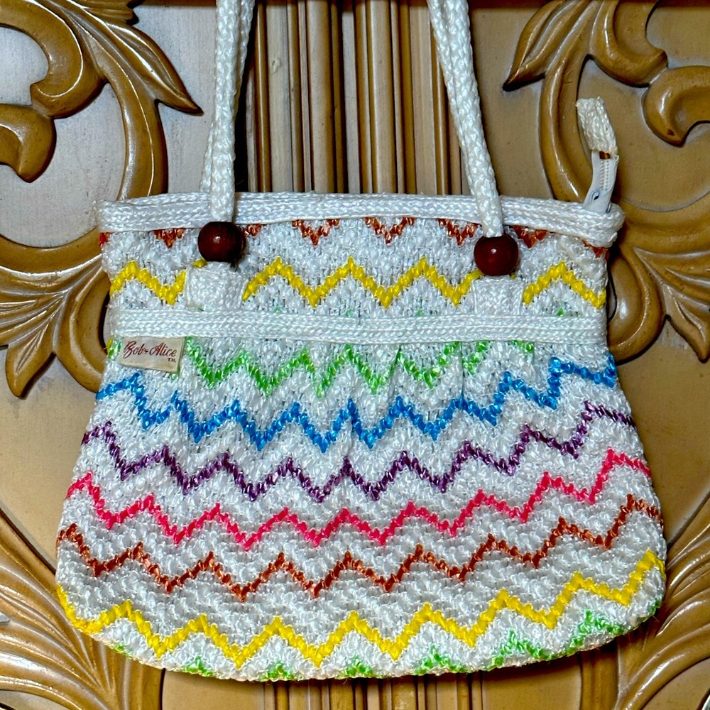 Vtg Bob & Alice Woven Macrame Multicolored Chevron Print Medium Shoulder Bag guc